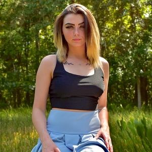 Meet your Posher, Sky